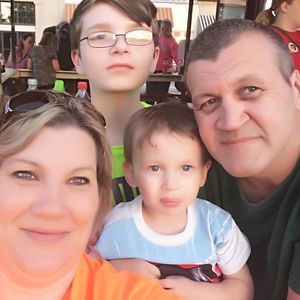 Meet your Posher, Bobby